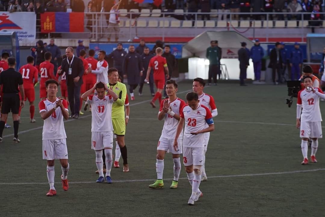 Монголын улсын хөлбөмбөгийн шигшээ багийн ахлагч Н.Цэдэнбал ФБ-дээ оруулсан пост