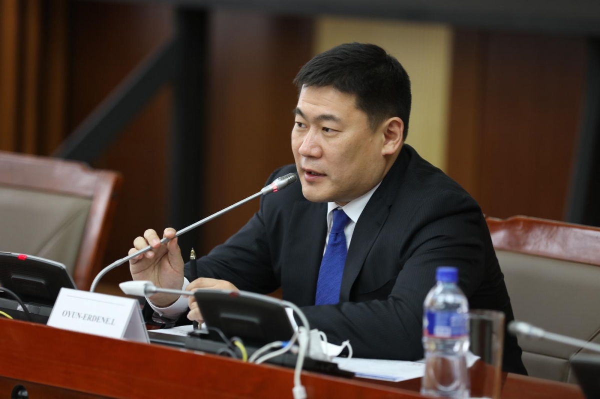 Л.Оюун-Эрдэнэ: Монгол Улсын үе үеийн Засгийн газрын өмнөөс уучлал хүсье