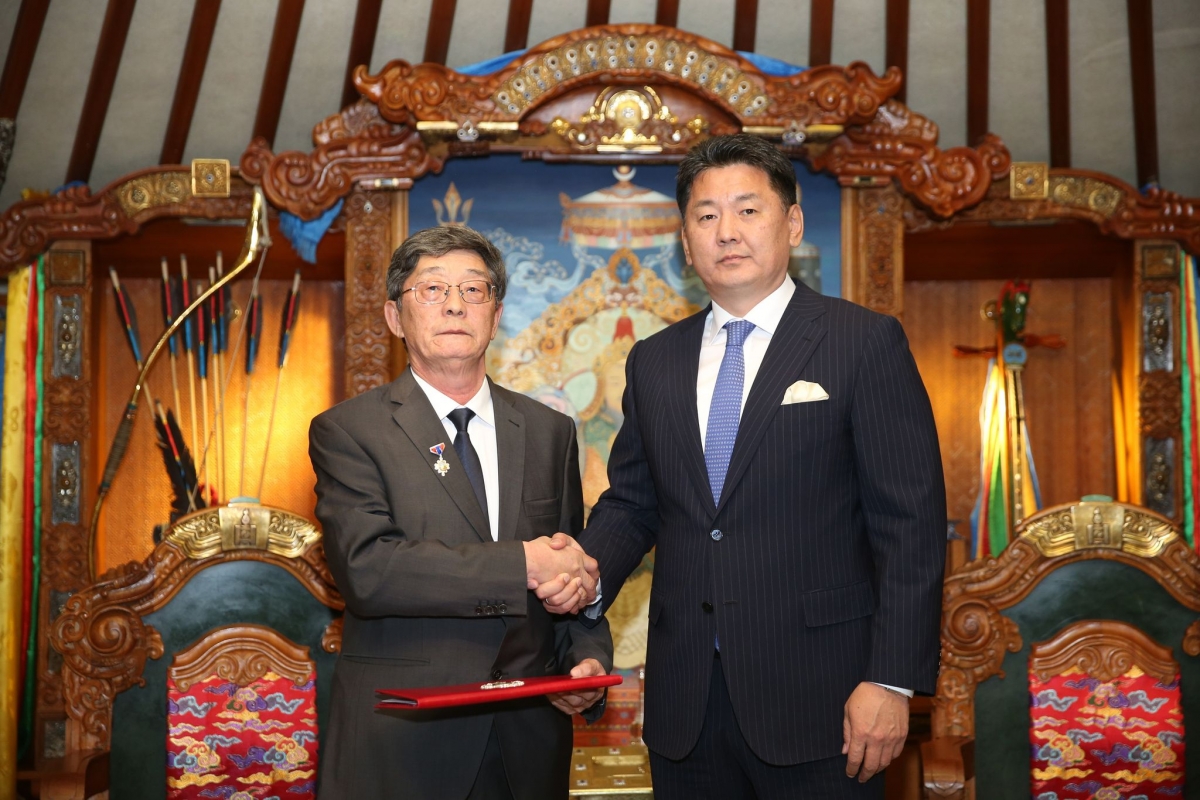 Монгол Улсын Ерөнхийлөгч У.Хүрэлсүх Төрийн шагнал хүртээлээ