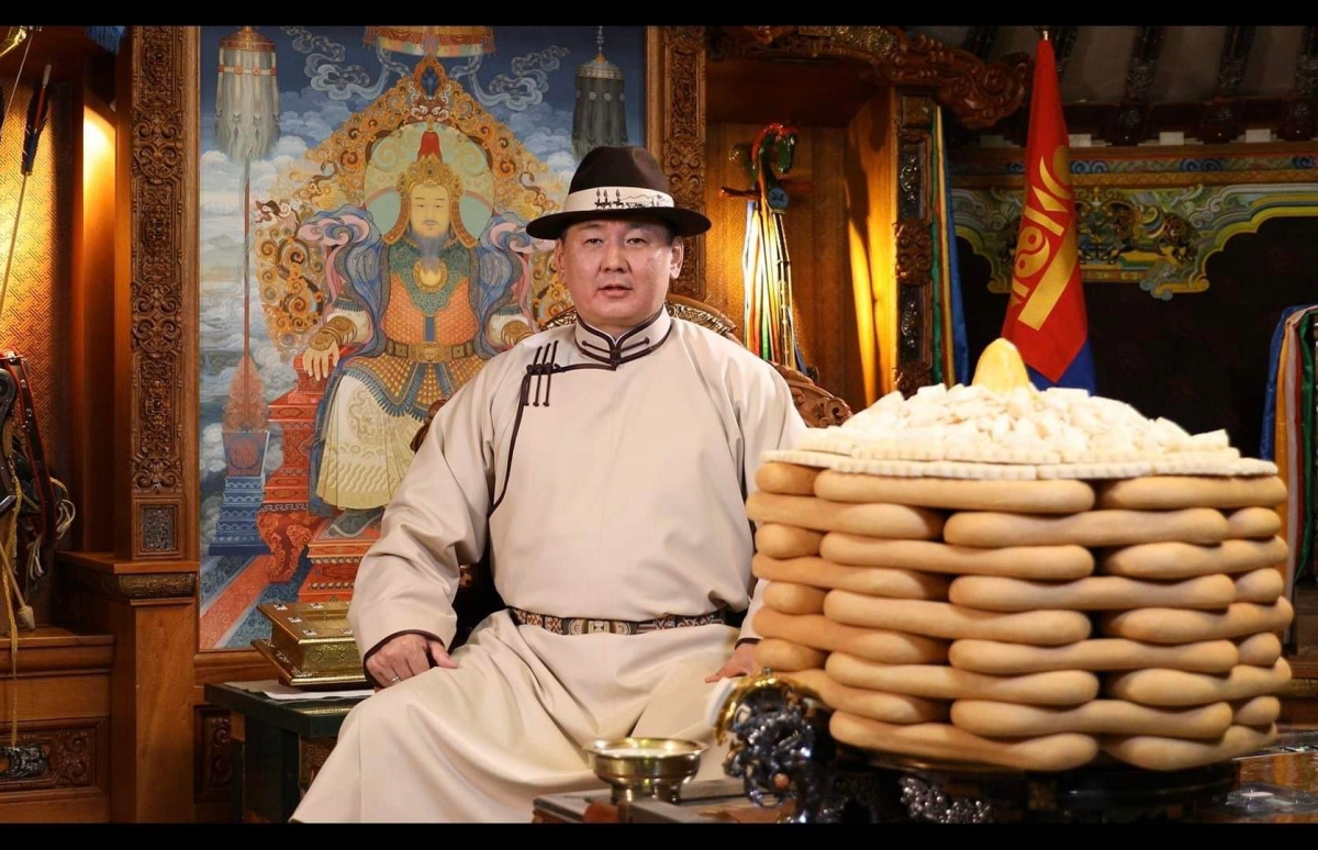 Монгол Улсын Ерөнхийлөгч Ухнаагийн Хүрэлсүх Сар шинийн мэндчилгээ дэвшүүллээ