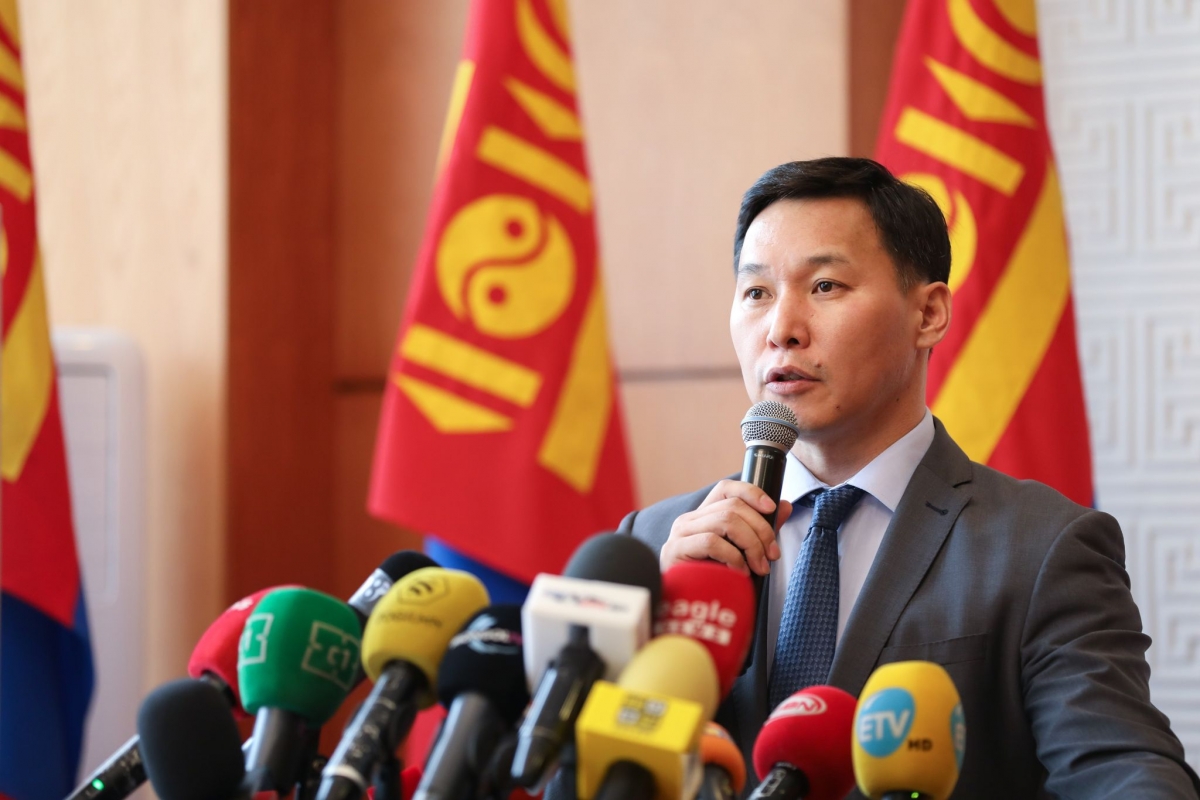 Монгол Улсын Ерөнхийлөгч архи, согтууруулах ундааны зохисгүй хэрэглээг бууруулах талаар зарлиг гаргалаа