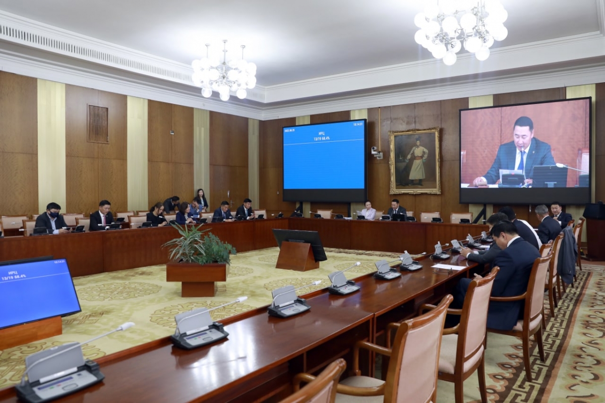 ТББХ: Монгол Улсын Үндсэн хуульд оруулах өөрчлөлтийн төслийн хоёр дахь хэлэлцүүлгийг хийлээ
