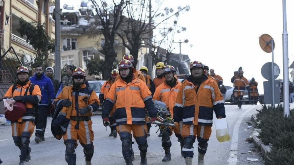 Турк: Аврагчид нурангид 149 цаг дарагдсан эрэгтэйг эсэн мэнд гаргажээ