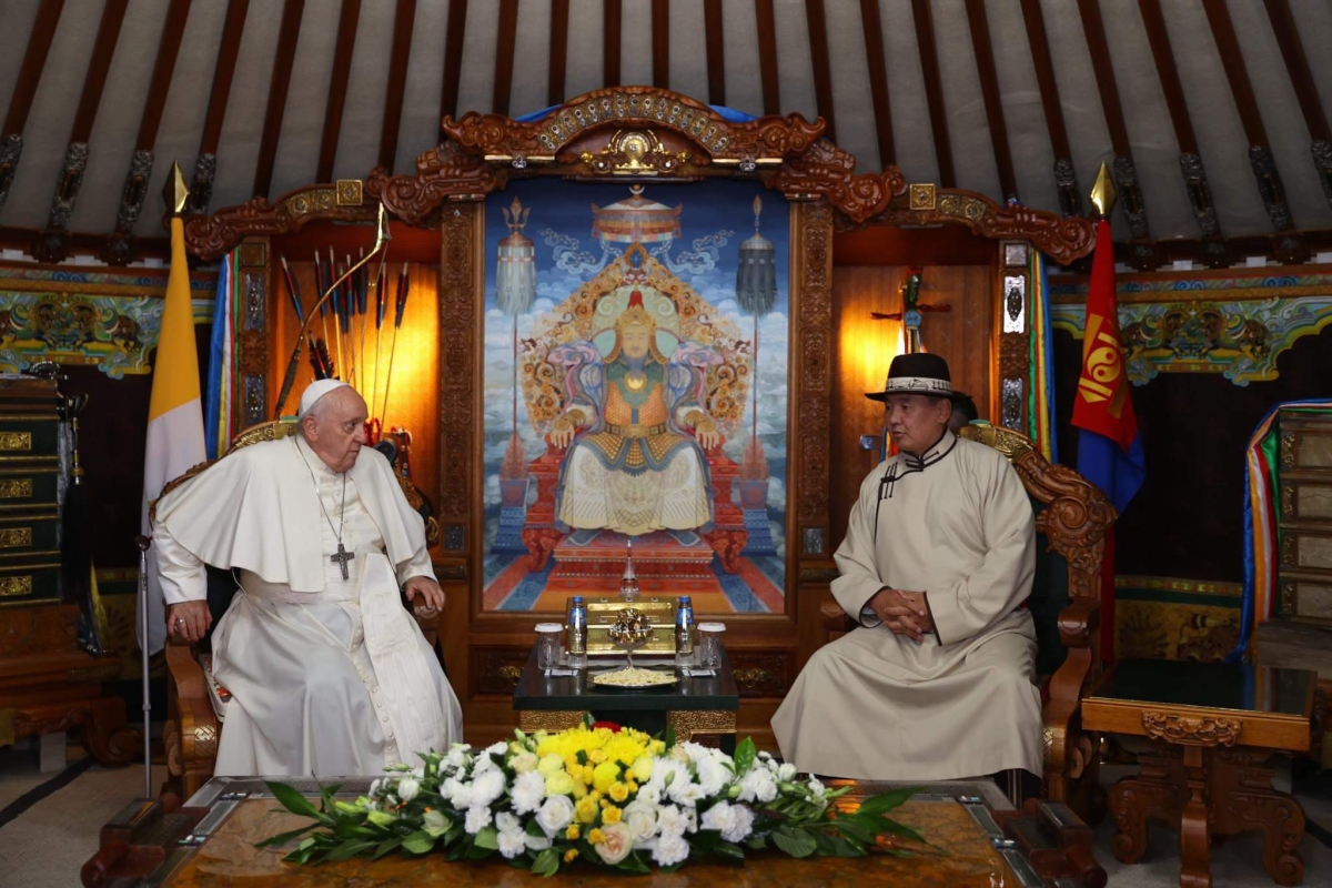 Ерөнхийлөгч У.Хүрэлсүх, Гэгээн Ширээт Улсын төрийн тэргүүн Пап Францис нар албан ёсны уулзалт хийв