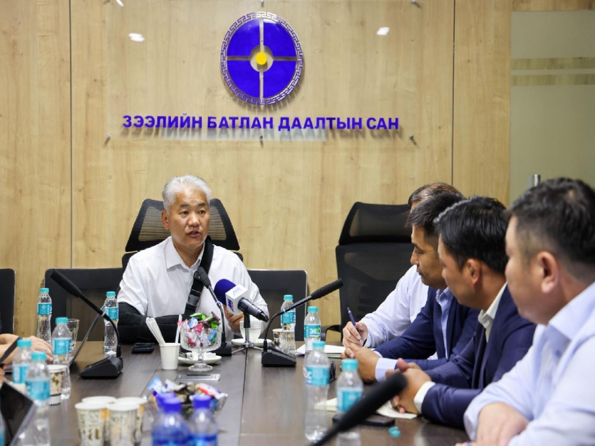 Ж.Энхбаяр: Баруун бүс иргэдэд гурилын үнэ өндөр байхааргүй зохицуулалтыг хийх шаардлагатай