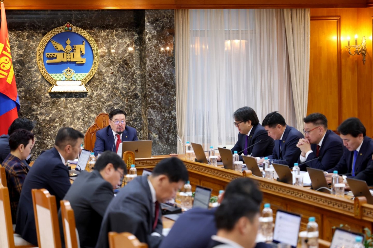 Албаны нууцыг хүчингүй болгож, 882 мэдээллийг ил болгоно