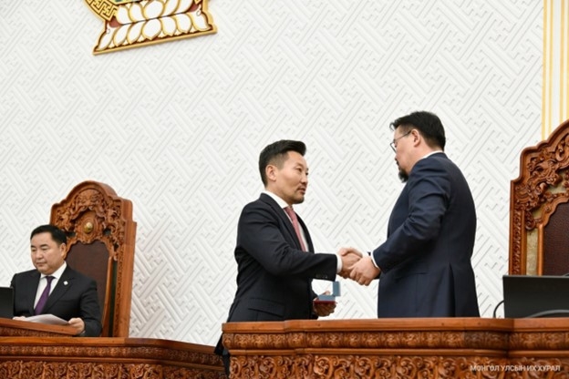 Х.Ганхуягийг Шадар сайдаар томиллоо