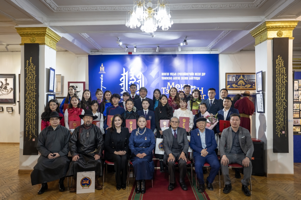 “Мөнх тэнгэрийн бичиг-2025” монгол уран бичлэгийн шилдгүүд тодорлоо