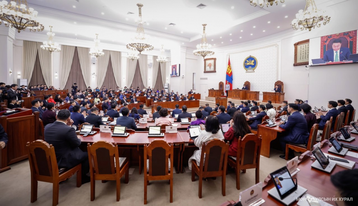 Тамхины хяналтын тухай хуульд нэмэлт оруулах тухай хуулийн төслийг хэлэлцэнэ 
