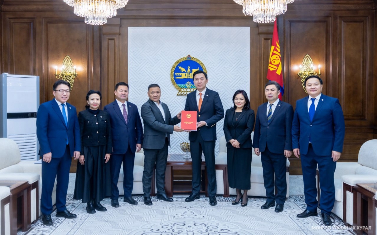 Наадмын тухай хуульд нэмэлт, өөрчлөлт оруулах тухай хуулийн төслийг өргөн мэдүүллээ