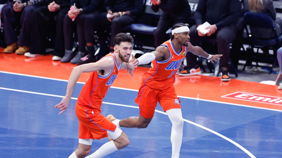 Оклахома Сити Тандер баг Финикс Санс багийг бутниргэж, 