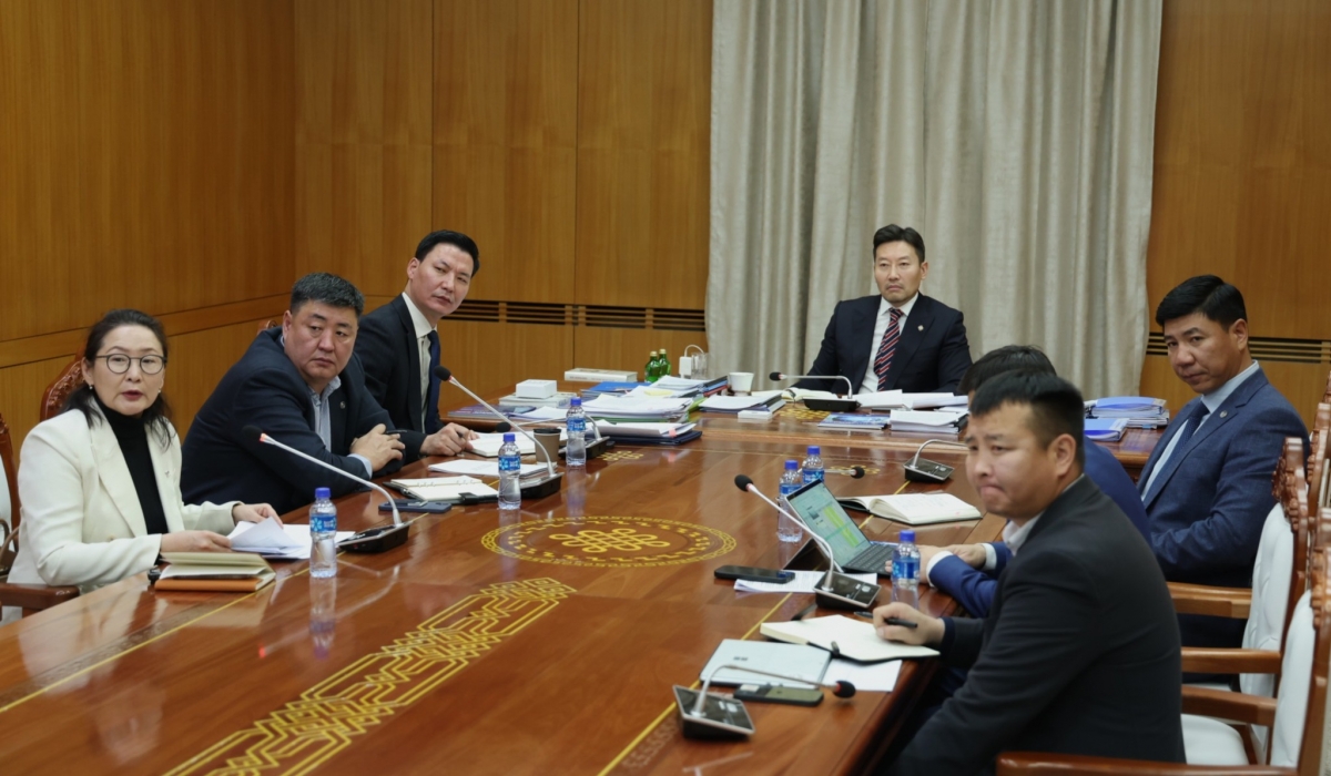 УОК-ын шуурхай хуралдаанаар 21 аймгийн удирдлагад чиглэл өглөө