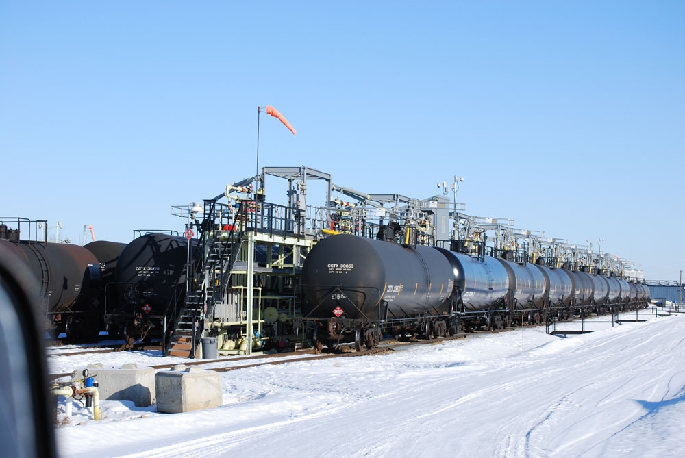 Монгол Улс энэ сард 219400 тонн шатахуун импортолно