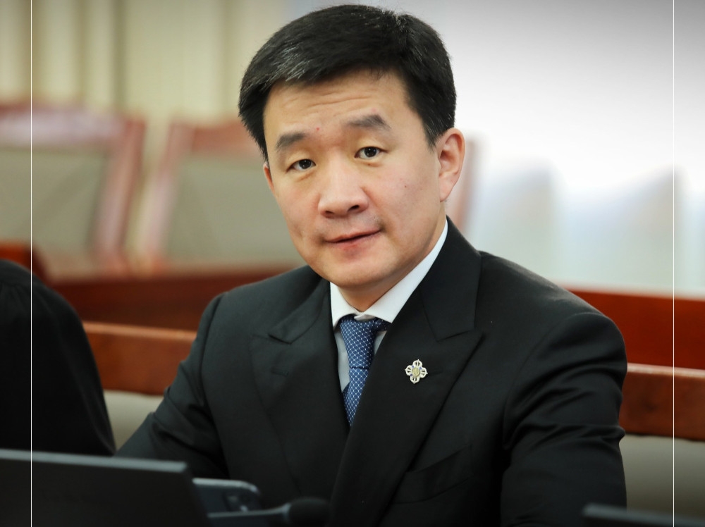  Д.Цогтбаатар: Төрийн банк төрд байх ёстой л гэж байна