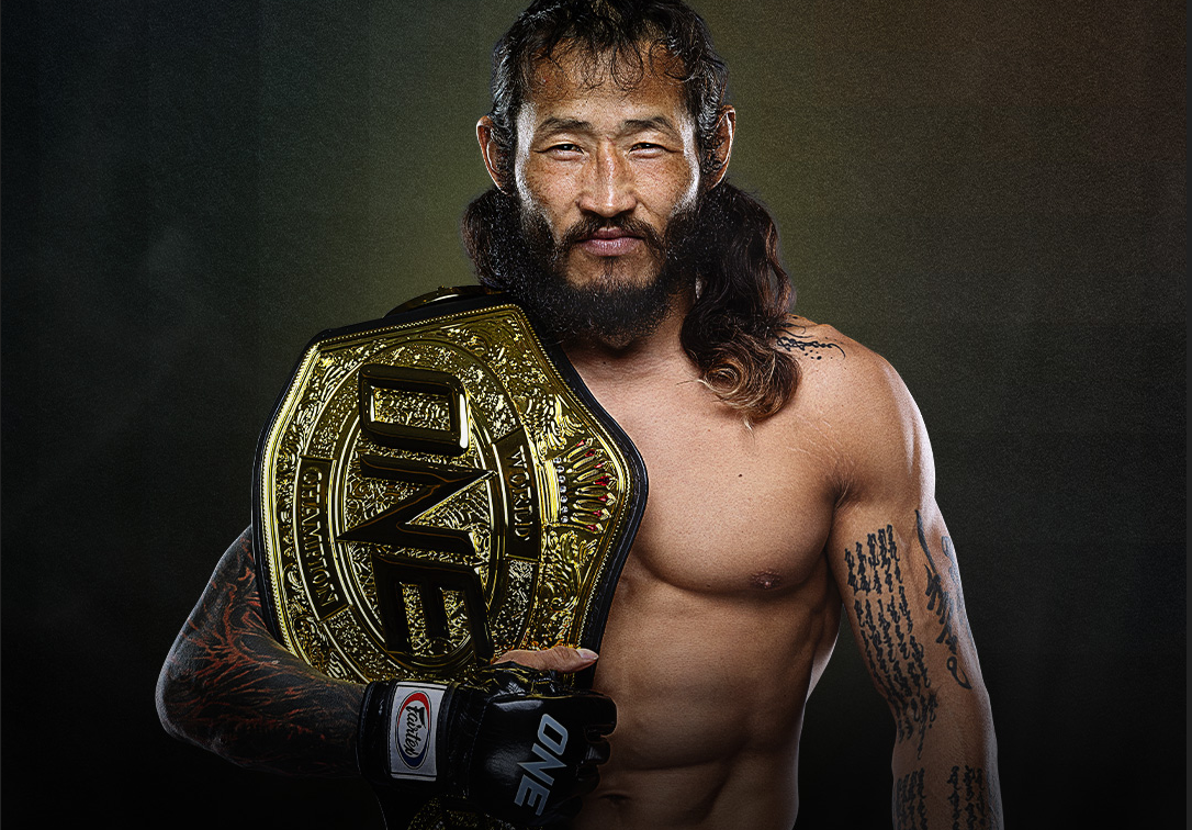 Б.Энх-Оргилд ”Холимог тулааны бэлтгэлийн клуб”  тохижуулж өгөхөө амлажээ