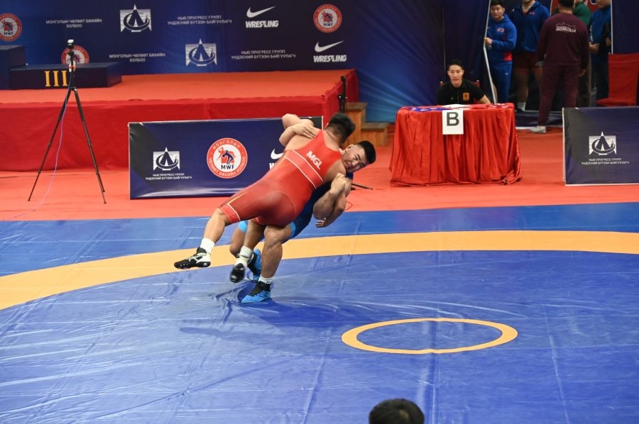 Чөлөөт бөхийн улсын аварга шалгаруулах тэмцээн маргааш болно