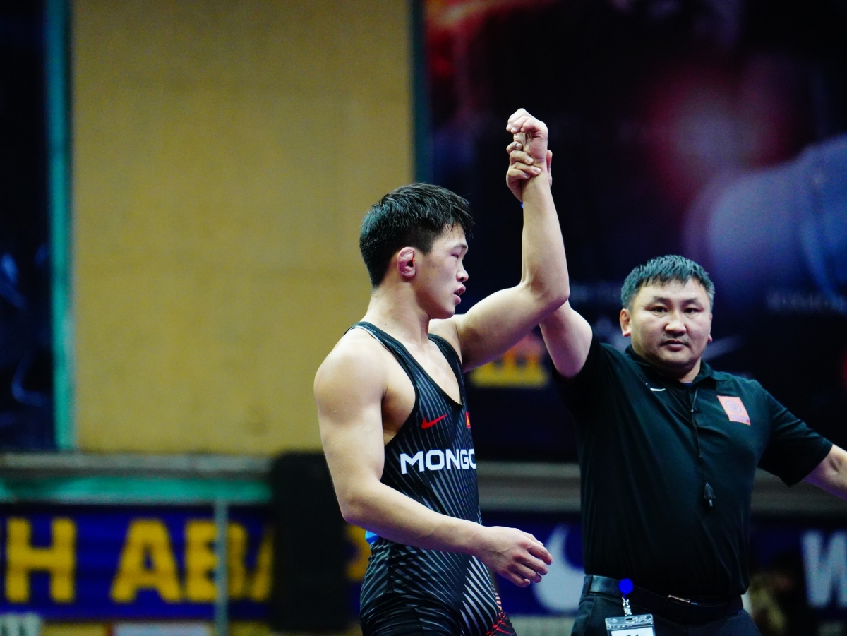 65 кг-д шинэ аварга төрлөө 