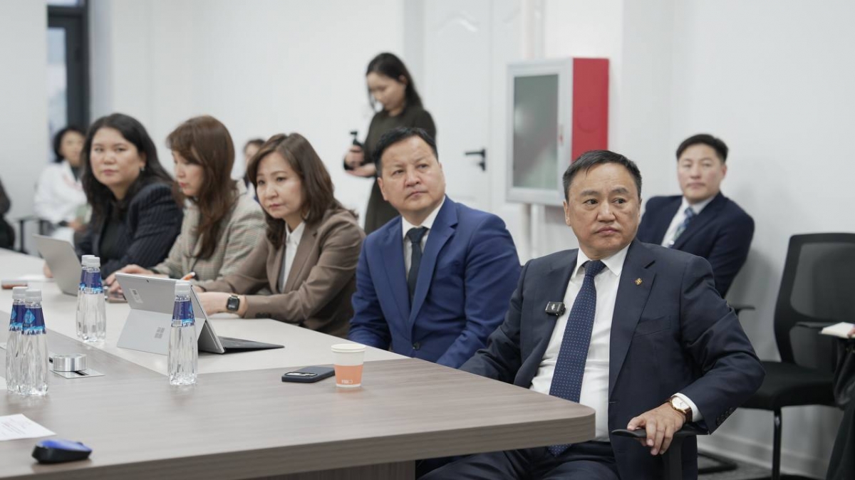 Ж.Чинбүрэн: Сургууль өөрийн эмнэлэгтэй байх нь хамгийн чухал