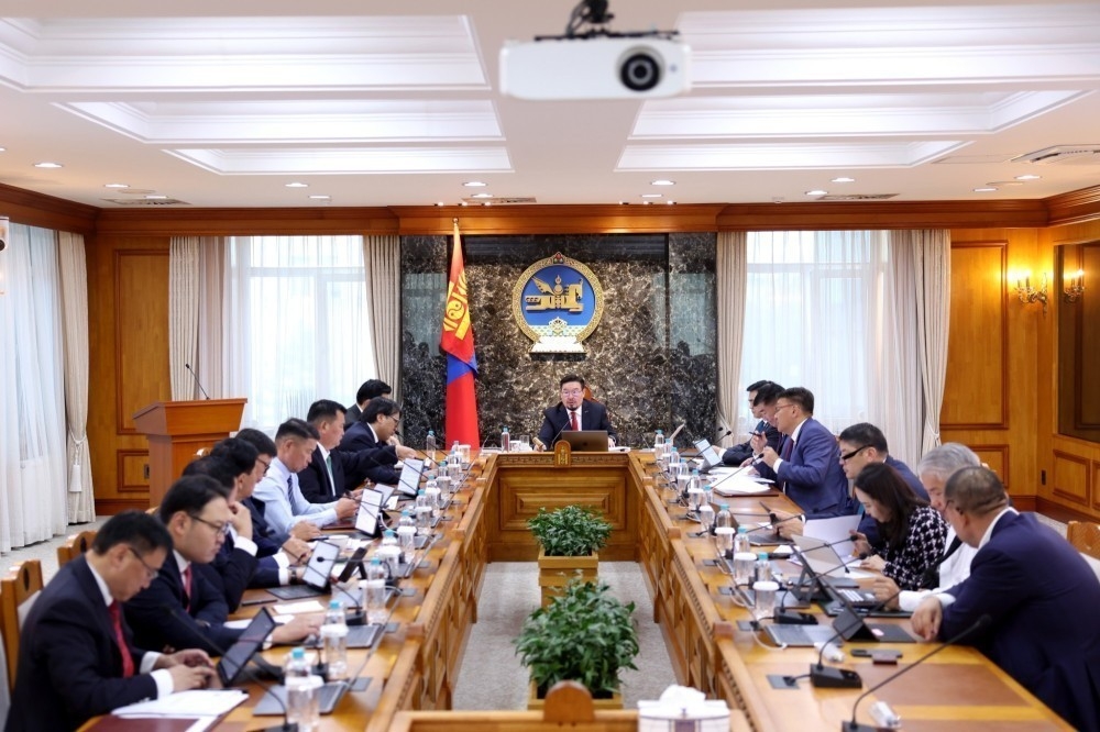 Засгийн газрын ээлжит хуралдаан болж байна