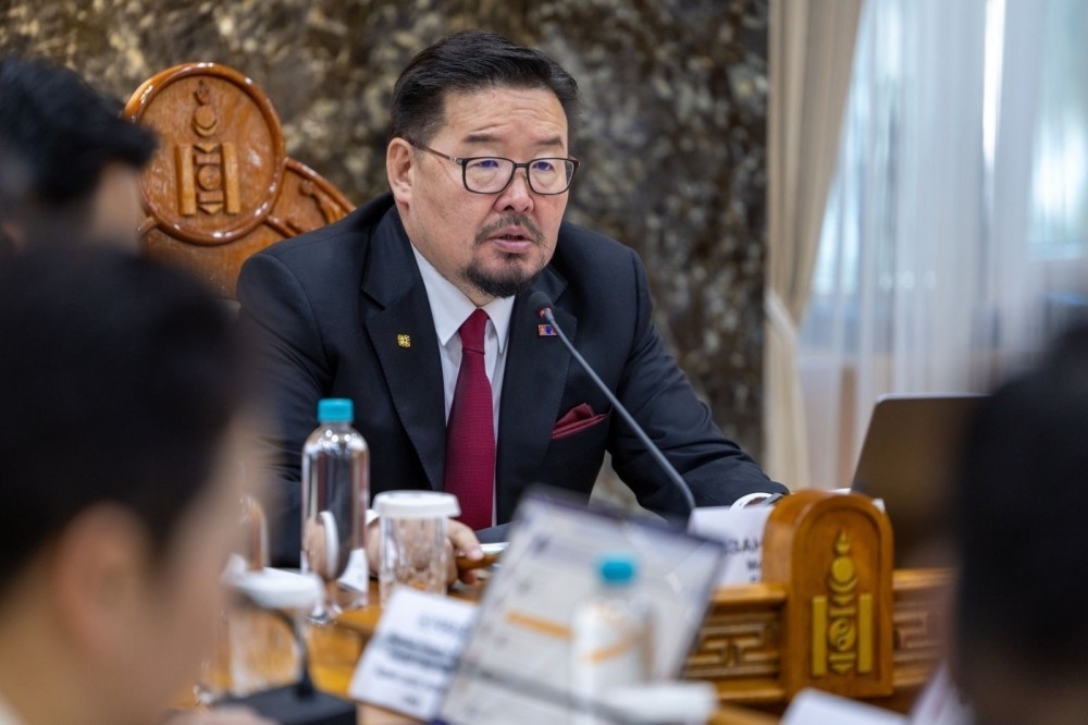 Засгийн газрын хуралдаан болж байна