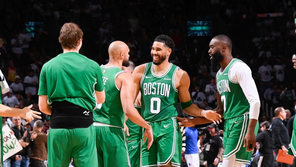 Тэйтум гэмтлээс эргэн ирж, хожил байгууллаа