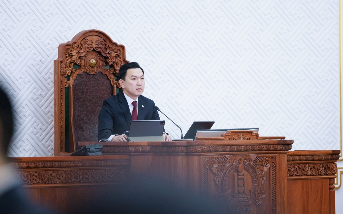 УИХ-ын дарга Н.Учрал хууль сануулсан ч АН-ын гишүүд хуралдаанд орж ирсэнгүй