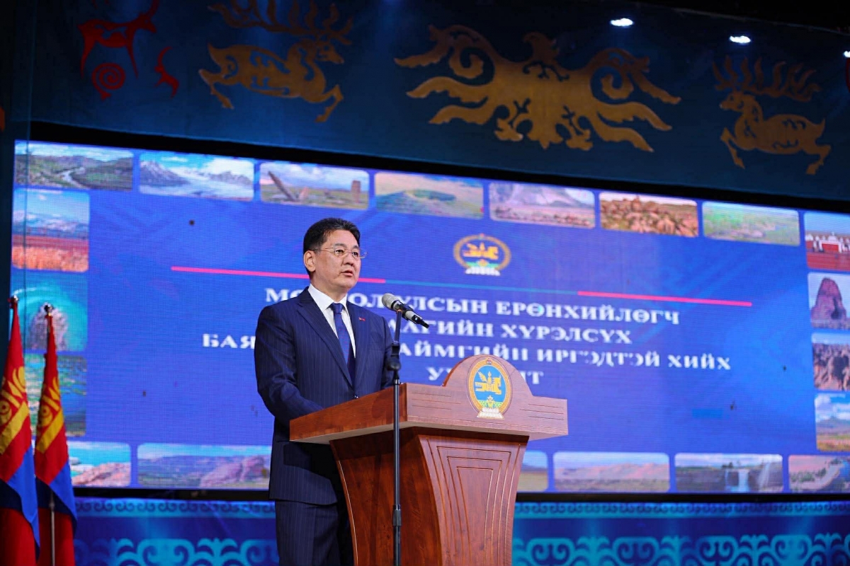 У.Хүрэлсүх Баян-Өлгий аймагт ажиллаж байна