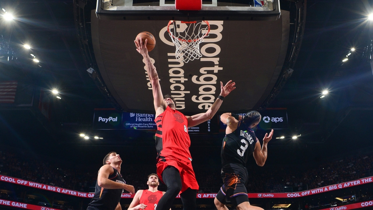 Портлэнд Трэйл Блэйзэрс багт өрнөд бүсийн 7-р байраар гарлаа