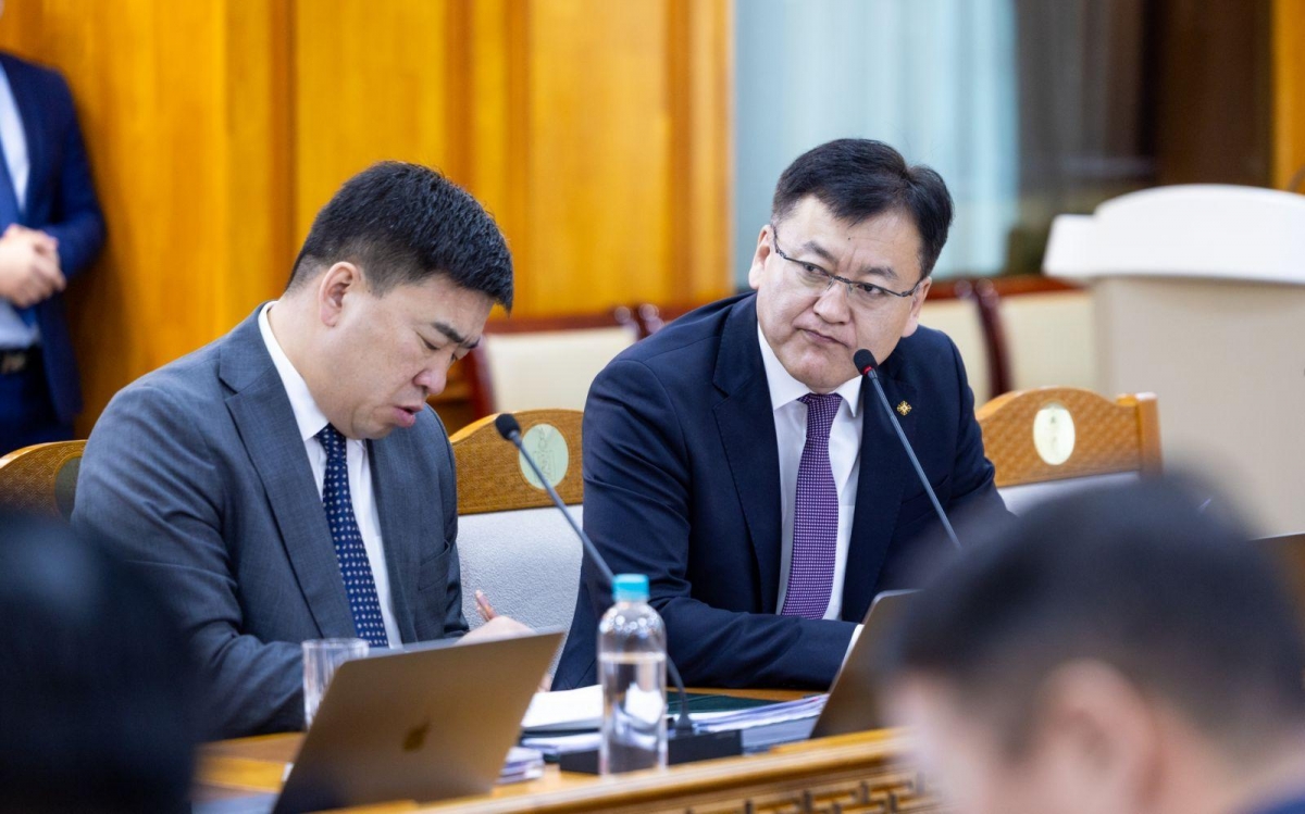 Эдийн засгийн нөхцөл байдал, учирч буй эрсдэлийн талаар Засгийн газрын хуралдаанд мэдээлэл хийлээ