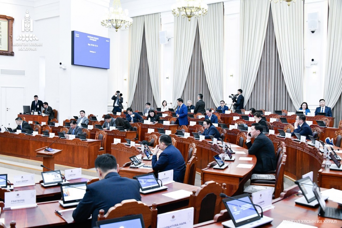Эрхтэн, эд, эс шилжүүлэн суулгах тухай хуулийн төслийн хэлэлцэх, эсэх хэлэлцүүлгийг эхлүүллээ