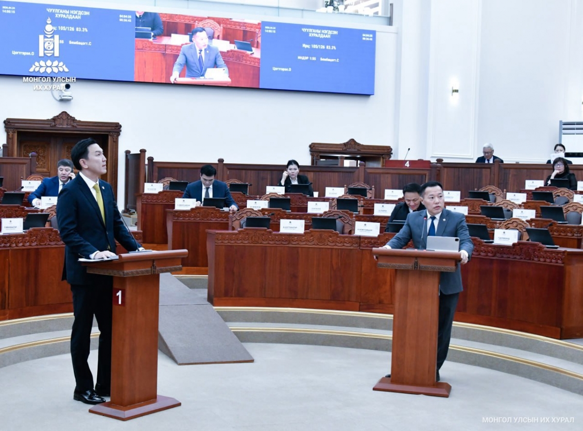 УИХ-ын асуулгын цагаар авлигын асуудлыг хөндлөө