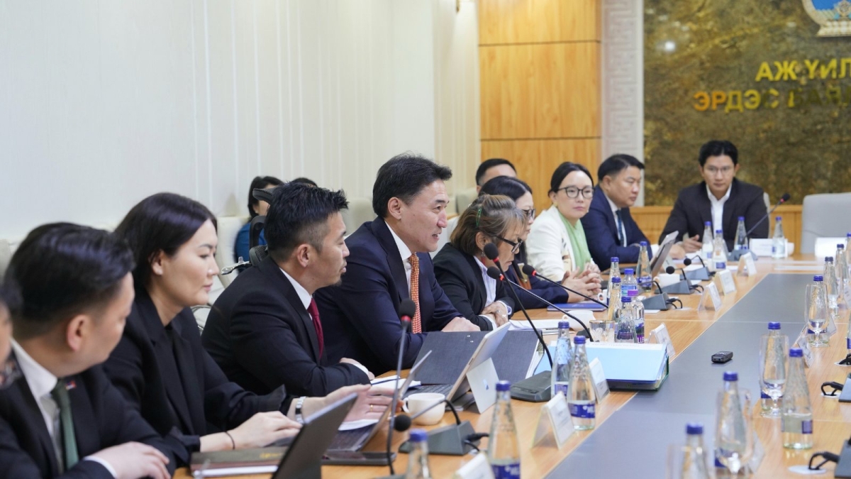 “Оюутолгой” төслийн менежментийн төлбөрийг хоёр дахин багасгах тохиролцоонд хүрчээ