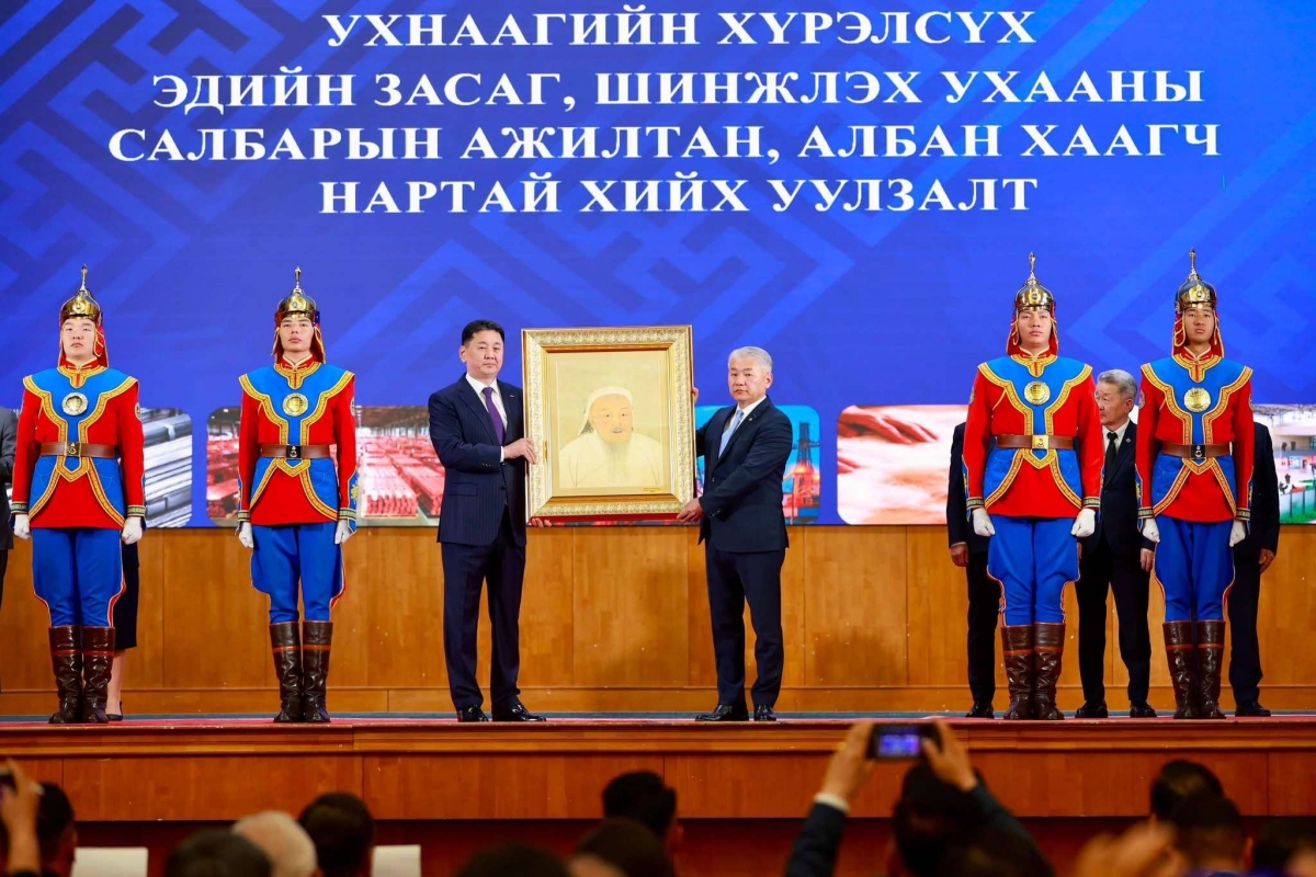 2025 онд эдийн засаг 90 их наяд төгрөгт хүрч, 6.8 хувиар өсжээ