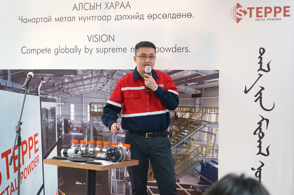 Б.Асхар:Нунтаг зэсийн экспорт амжилттай эхэлсэн ч төрийн байгууллагуудын ойлголт бага байгаа нь хугацаа алдуулж байна