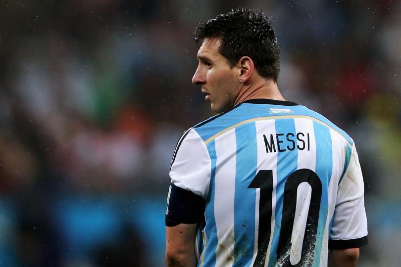 Месси Аргентины хөлбөмбөгийн холбооны өрийг төлжээ