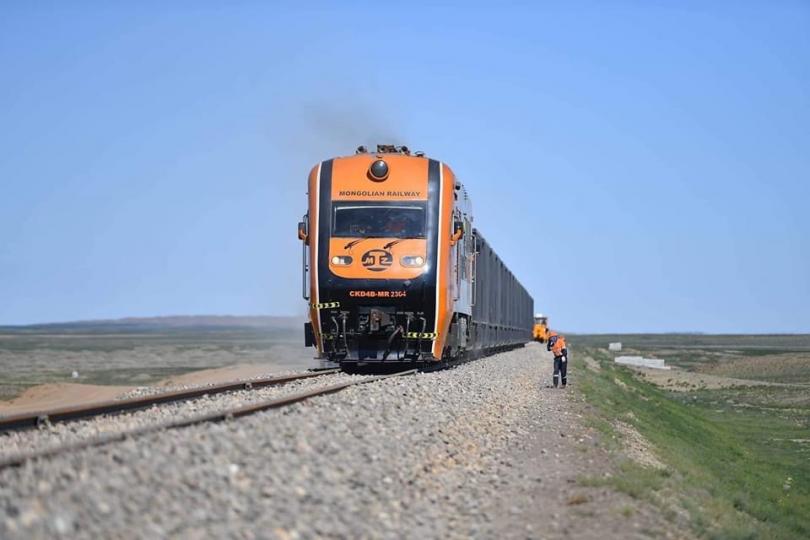 Тавантолгой-Гашуунсухайт чиглэлд 73 км төмөр зам тавьжээ