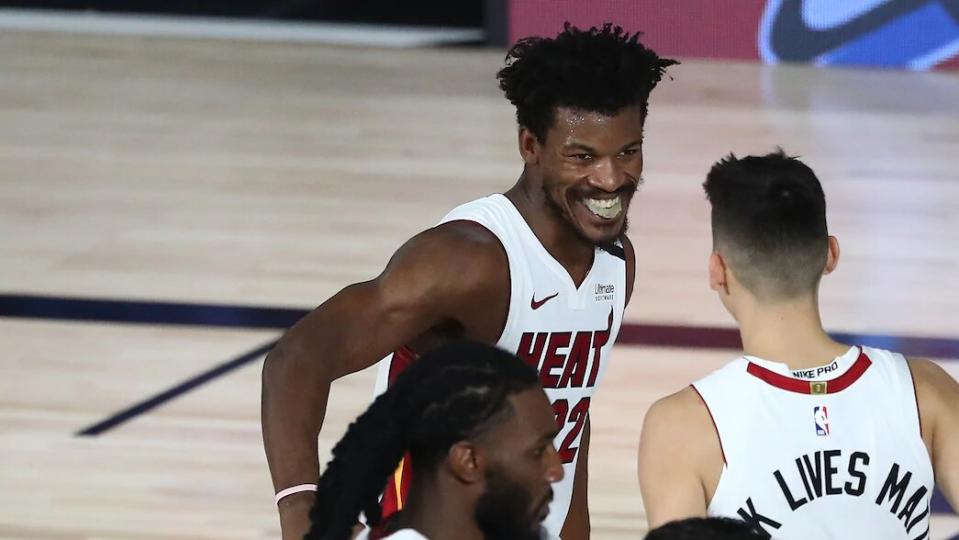 Миами Хит цувралыг 2-0 харьцаагаар тэргүүлж байна