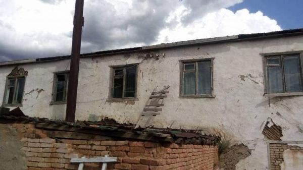 Цэнхэрмандал сумын захиргааны байр нуржээ